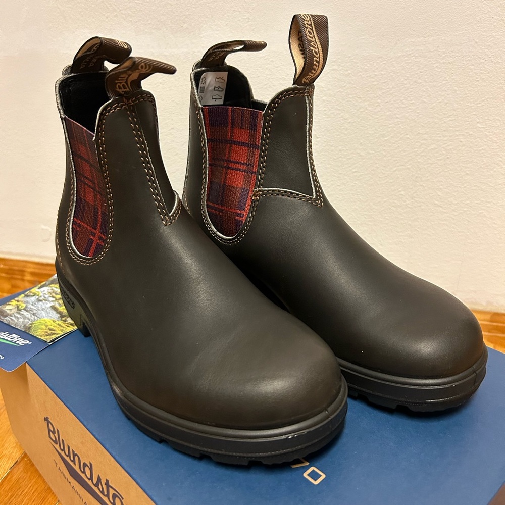 NEW🤎BLUNDSTONE 500 ORIGINAL Brown/burgundy Chelsea Boots size 7us